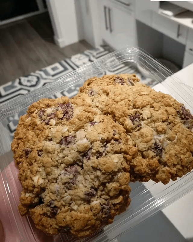 Grain Free Peanut Butter Cookies 10 Grain-free peanut butter cookies served with a glass of milk